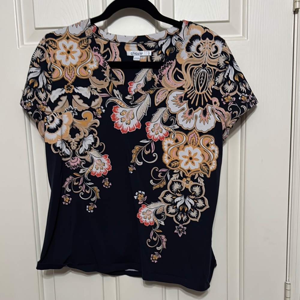 Chico's Blue V-Neck Graphic Blouse